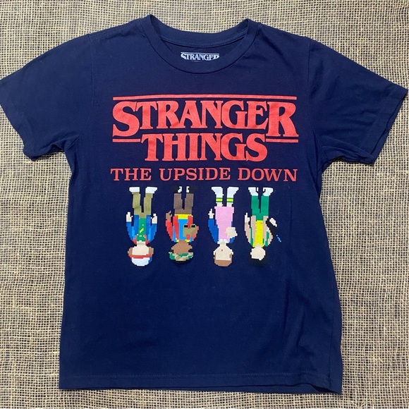 Stranger Things 20 Piece Bundle: Metal Tin, 14 Patches, Backpack, 5 T-shirts - Picture 9 of 16